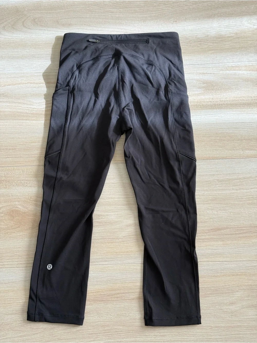 lululemon athletica Black Speed Up Cropped  Capri Leggings